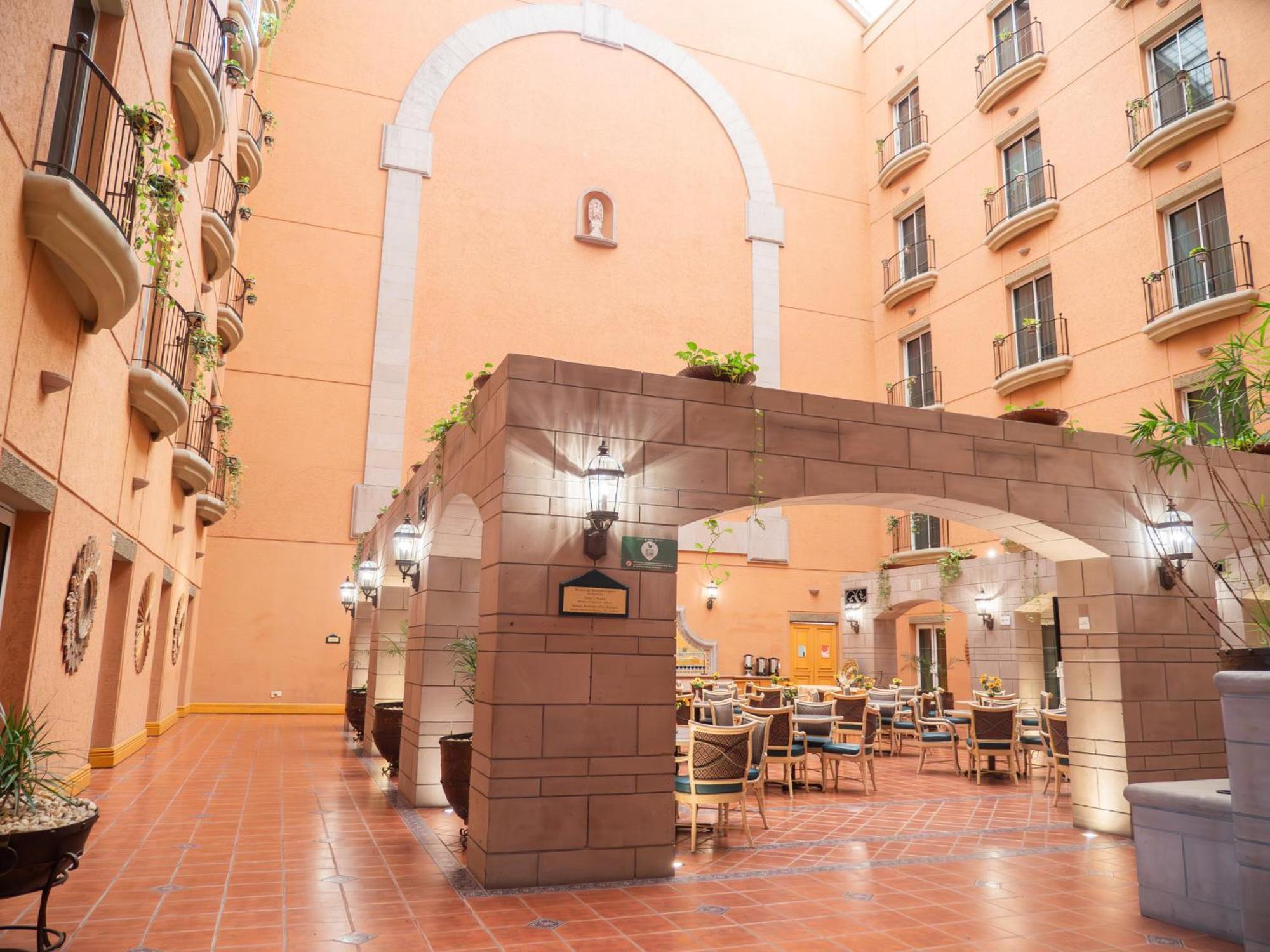 Holiday Inn Express Silao-Aeropuerto Bajio By Ihg Buitenkant foto
