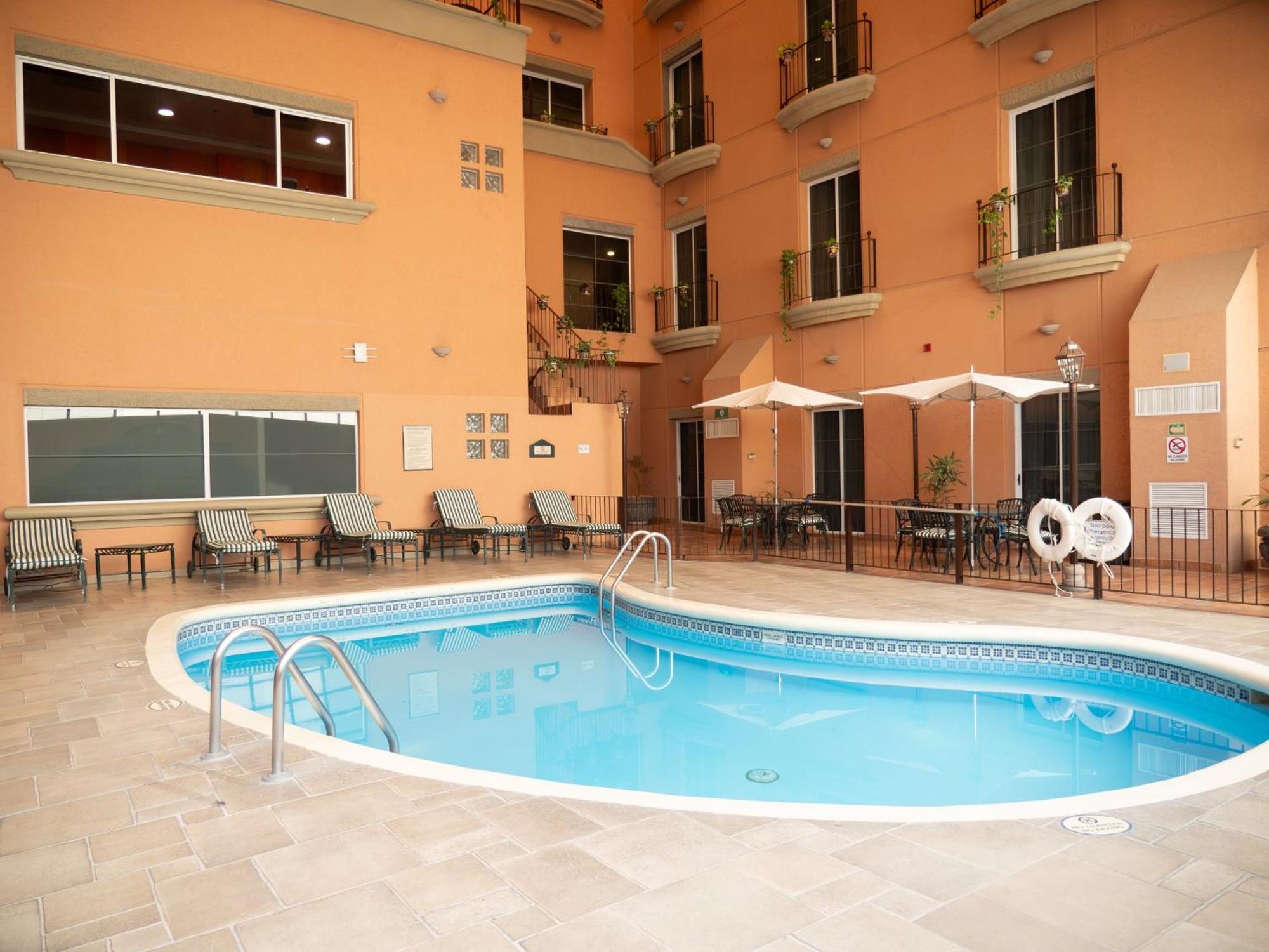 Holiday Inn Express Silao-Aeropuerto Bajio By Ihg Buitenkant foto