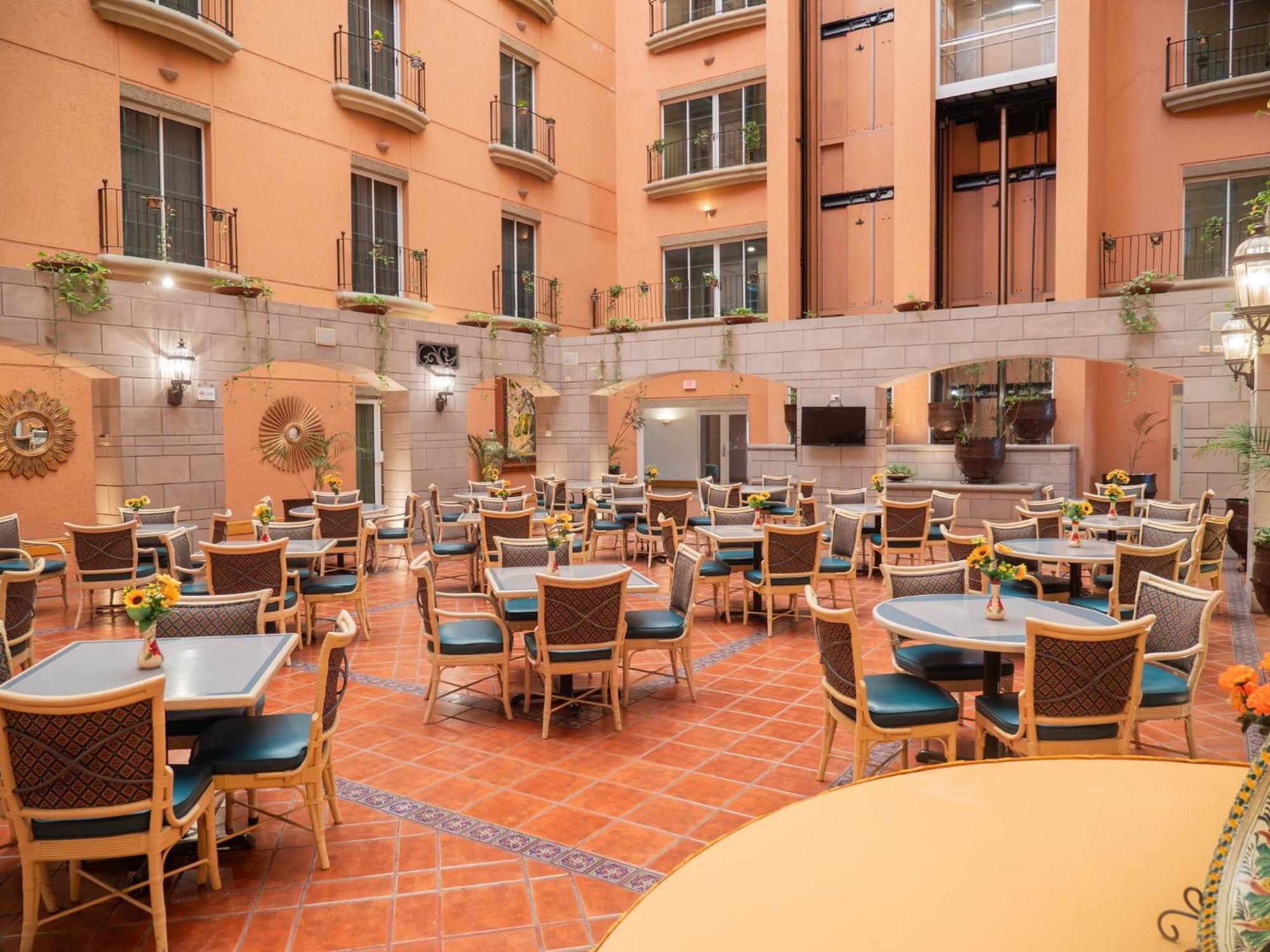 Holiday Inn Express Silao-Aeropuerto Bajio By Ihg Buitenkant foto