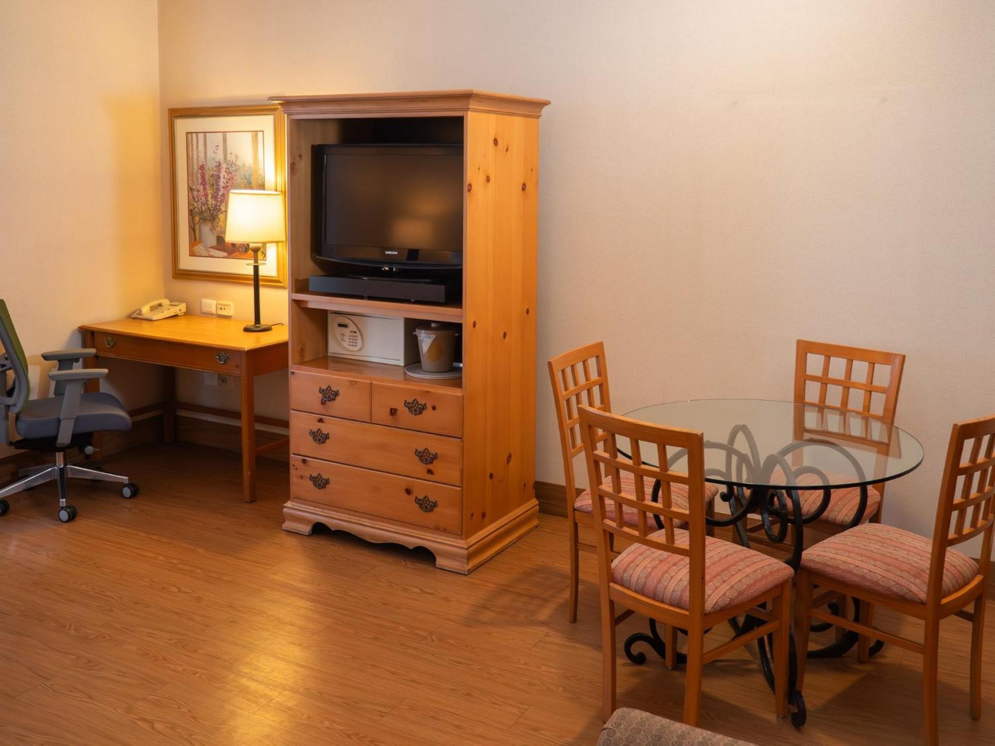 Holiday Inn Express Silao-Aeropuerto Bajio By Ihg Buitenkant foto