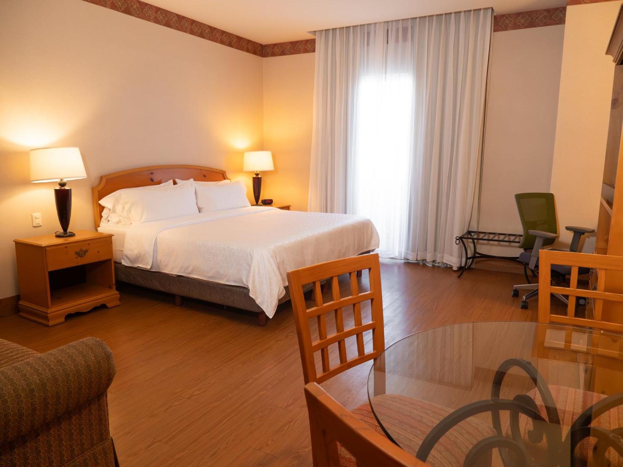 Holiday Inn Express Silao-Aeropuerto Bajio By Ihg Buitenkant foto