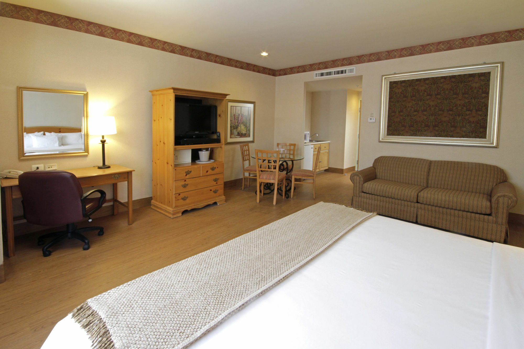 Holiday Inn Express Silao-Aeropuerto Bajio By Ihg Buitenkant foto